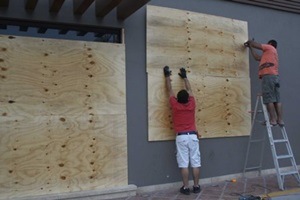 Led by Liangbing Hu of University of Maryland (UMD) in the US, researchers showed that their transparent wood provides better thermal insulation and lets in nearly as much light as glass, while eliminating glare and providing uniform and consistent indoor lighting. (Reuters)