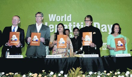 Dr Gottfried Hirnschall , Director WHO HQ, Geneva; Dr Henke Benkedam WHO Representative - India, Anupriya Patel, Minister of State for Health, Amitabh Bachan, Brand Ambassador WHO Hepatitis campaign, Poonam Khetrapal Singh, WHO Regional Director, SEARO