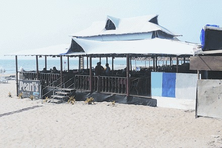 Shack owners of Goa want state government to issue permanent licences