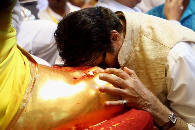 Ganesh Chaturthi, Ganesh Chaturthi images, ganesh chaturthi 2016, amitabh bachchan, amitabh bachchan lalbaugcha raja, amitabh bachchan ganpati festival, ganesh chaturthi photos, lalbaugcha raja, lalbaugcha raja images, lalbaugcha raja photos, lalbaugcha raja 2016, ganesh chaturthi preparation, ganesh chaturthi 2016 images, ganpati, lalbaug cha badsha, ganpati festival, ganpati festival 2016, ganpati bappa, ganpati bappa morya, ganpati aarti, ganpati images, Lord Vinayaka, Ganeshji, Ganpatiji, Vinayak, ganesh chaturthi celebration, ganesh chaturthi decoration, ganesh chaturthi 2016 photos, ganesh chaturthi mumbai, ganesh chaturthi mumbai 2016