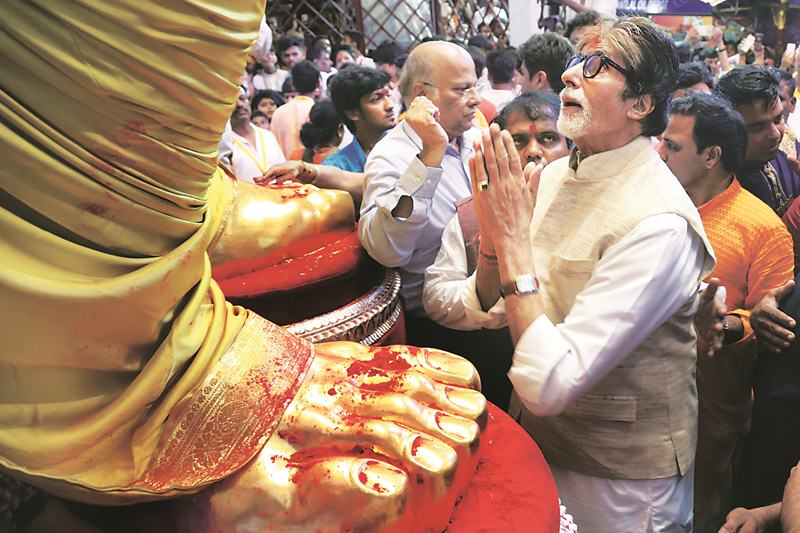 Ganesh Chaturthi, Ganesh Chaturthi images, ganesh chaturthi 2016, amitabh bachchan, amitabh bachchan lalbaugcha raja, amitabh bachchan ganpati festival, ganesh chaturthi photos, lalbaugcha raja, lalbaugcha raja images, lalbaugcha raja photos, lalbaugcha raja 2016, ganesh chaturthi preparation, ganesh chaturthi 2016 images, ganpati, lalbaug cha badsha, ganpati festival, ganpati festival 2016, ganpati bappa, ganpati bappa morya, ganpati aarti, ganpati images, Lord Vinayaka, Ganeshji, Ganpatiji, Vinayak, ganesh chaturthi celebration, ganesh chaturthi decoration, ganesh chaturthi 2016 photos, ganesh chaturthi mumbai, ganesh chaturthi mumbai 2016