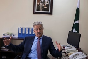 Khawaja M Asif, Pakistan nuclear threat to India, Nuclear threat to India, Uri attack, uri terror attack, pakistani defence minister, Pak defence minister, Khawaja M Asif, Pak nuclear weapons