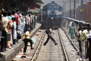  Its overall freight earnings till August FY17 declined 10% to Rs 40,654 crore as compared to the corresponding period last year. (Reuters)