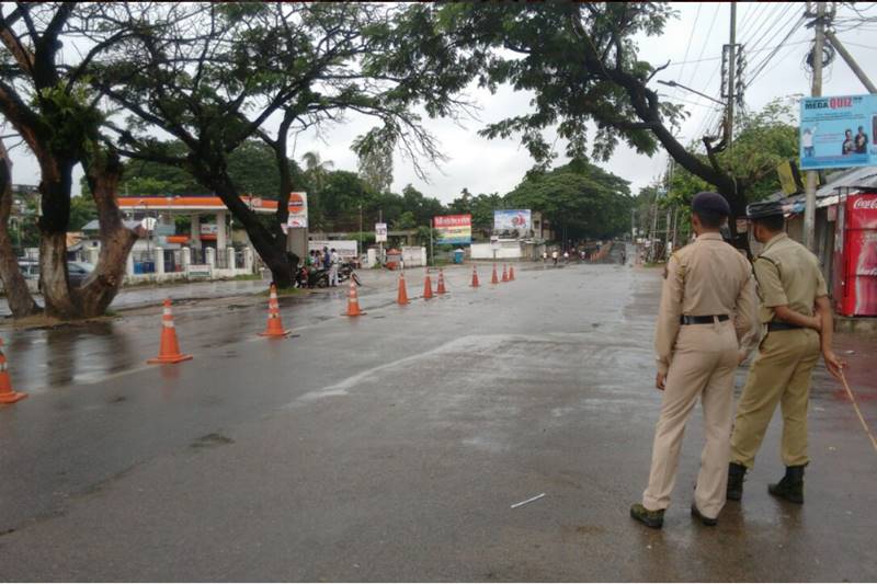 bharat bandh, bharat bandh 2016, bharat bandh today, bharat bandh mumbai, bharat bandh news, bharat bandh delhi, bharat bandh bangalore, bharat bandh kolkata, bharat bandh tomorrow, bharat bandh date, nationwide strike, nationwide strike in India, strike, trade union strike, trade union bandh, trade union strike 2016, nationwide strike tomorrow, Narendra Modi, Narendra Modi news, modi news, latest news, news on trade union, latest news trade union strike, india strike, india strike news, india strike 2016