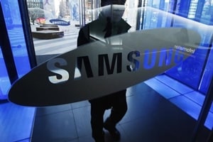 Jay Y. Lee, de facto head of South Korea's sprawling Samsung Group, accelerated taking a board seat at flagship unit Samsung Electronics partly because of investor pressure to improve governance, two people familiar with the matter said. (Reuters)