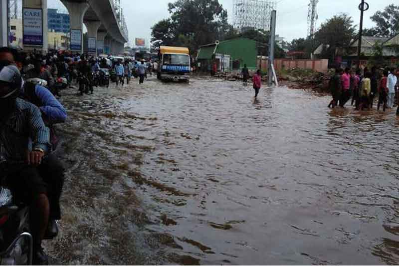 hyderabd rain, telangana rain, andhra pradesh rain, heavy rain in hyderabad, heavy rain in andhra pradesh, heavy rain in guntur district, rain in andhra pradesh, rain in hyderabad, rain in telangana, rain in telangana today, andhra pradesh rain news, rain in andhra, hyderabd rain news, telangan rain news, rain in telangana today, hyderabad rain latest news, hyderabad news, telangana news, Andhra Pradesh News, India News