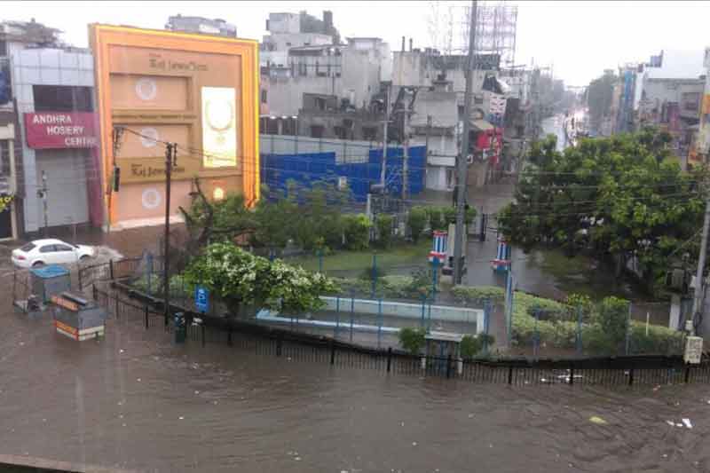 hyderabd rain, telangana rain, andhra pradesh rain, heavy rain in hyderabad, heavy rain in andhra pradesh, heavy rain in guntur district, rain in andhra pradesh, rain in hyderabad, rain in telangana, rain in telangana today, andhra pradesh rain news, rain in andhra, hyderabd rain news, telangan rain news, rain in telangana today, hyderabad rain latest news, hyderabad news, telangana news, Andhra Pradesh News, India News