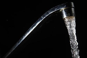Highlighting examples where better water management techniques have helped villages to deal with droughts in several parts of Maharashtra, Kakodkar said "political will" is must to address the issue. (Reuters) Highlighting examples where better water management techniques have helped villages to deal with droughts in several parts of Maharashtra, Kakodkar said "political will" is must to address the issue. (Reuters)