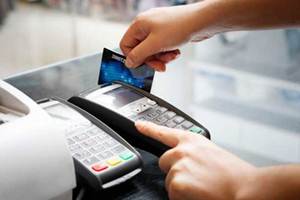 Iran issues local credit cards for the first time in decades