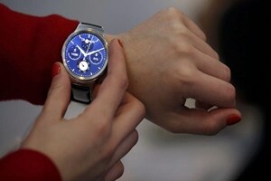 Huawei smartwatch, tizen, samsung, android, android wear, android watch, huawei android, Huaweim Huawei smartwatch launch price specs, Huawei smartwatch price, Huawei smartwatch Flipkart price, Huawei smartwatch specs, samsung t2, samsung tizen, samsung tizen t2, samsung smartphone, smartphones, smartphone price, smartphone price in India, cheap phones, cheap smartphones