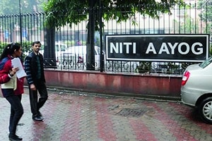 "Since steel is a deregulated sector, there is need for an independent regulator for effective regulation, which the sector presently lacks," Aayog said in a working paper. (PTI)