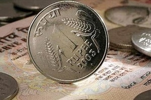 Rupee makes smart gain, bonds decline