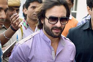 Gossip mills have been abuzz that Kareena and Saif secretly went on to take the gender test of their unborn child and that they plan to have the baby in London. (PTI)