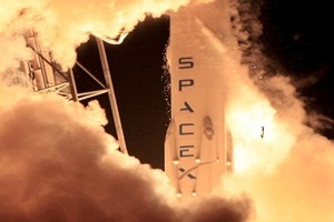 SpaceX is developing a massive rocket and capsule to transport large numbers of people and cargo to Mars with the ultimate goal of colonizing the planet, company chief and tech billionaire Elon Musk said on Tuesday. (Reuters) SpaceX is developing a massive rocket and capsule to transport large numbers of people and cargo to Mars with the ultimate goal of colonizing the planet, company chief and tech billionaire Elon Musk said on Tuesday. (Reuters)