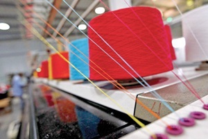 New plastic clothing material to keep people cool