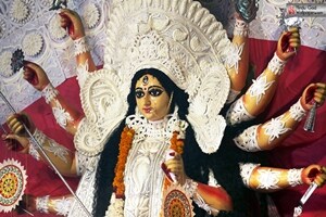 Durga Puja, which is known affectionately as 'pujo' or 'Durgotsav' to Bengalis, is celebrated with dance, food, music, grandeur and community gatherings.
