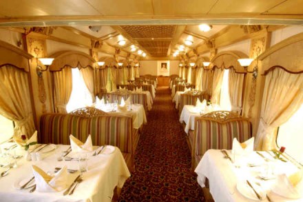 With its unique features, the train offers exclusive trips to royal cities showcasing palaces, traditions and culinary wonders