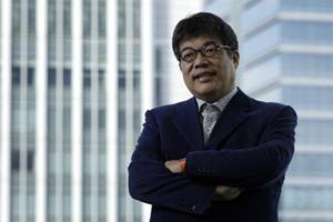 Fujino was forced to unload his stake in Rheos Capital Works Inc. (Bloomberg) Fujino was forced to unload his stake in Rheos Capital Works Inc. (Bloomberg)