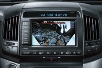 Multi-terrain monitor helps drivers negotiate rough terrains