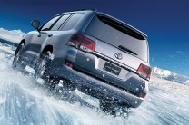 4.5 litre V8 with 650 Nm of torque, makes it easier to overcome gradients