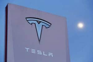 Tesla CEO Elon Musk, who is chairman of both companies, wants to combine them in an all-stock deal worth around $2.45 billion. (Reuters) Tesla CEO Elon Musk, who is chairman of both companies, wants to combine them in an all-stock deal worth around $2.45 billion. (Reuters)