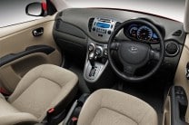  The blue interior illumination for the instrument cluster and the 2-DIN integrated audio adds a modern touch to the cabin 