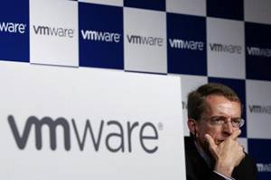 The new offering "VMware Cloud on AWS" will make it easier for customers to run applications in a consistent hybrid environment using a common set of familiar software and tools. (Reuters)
