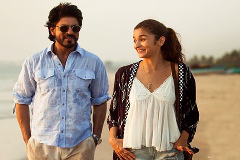Dear Zindagi, Dear Zindagi Alia bhatt, dear zindagi alia, alia bhatt fashion, dear zindagi alia bhatt clothes, dear zindagi alia look, alia outfit dear zindagi, dear zindagi alia bhatt fashion, shahrukh khan, entertainment, bollywood, news, bollywood news, movies, bollywood updates