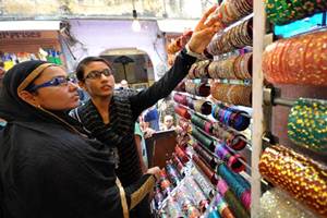 The Lahthi market in Islampur area here has over 150 small and big sellers and remains abuzz with daily business. However, the number of buyers have now turned into a trickle in the wake of the Centre's demonetisation move. (Representative Image: IE) The Lahthi market in Islampur area here has over 150 small and big sellers and remains abuzz with daily business. However, the number of buyers have now turned into a trickle in the wake of the Centre's demonetisation move. (Representative Image: IE)