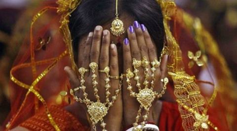 The newly-married girl was killed by her in-laws in Ganjam district as her father failed to fulfill the dowry rituals of Rs 1.70 lakh through the new currency notes of 500 & 2000. (Reuters)