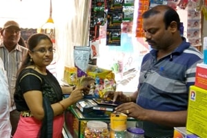 micro ATM, micro ATM machine, What are micro-ATMs, micro-ATMs function, cash crunch, cash crunch issue