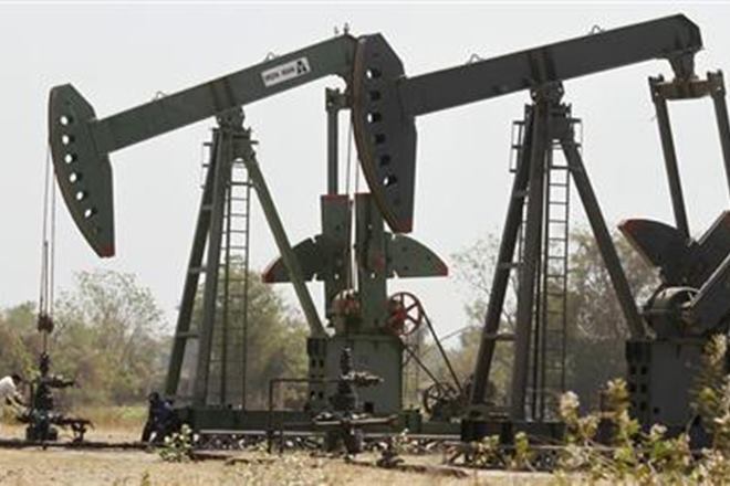 Centre to pay Rs 14,715 cr royalty owned by ONGC, IOC to Gujarat, Assam Centre to pay Rs 14,715 cr royalty owned by ONGC, IOC to Gujarat, Assam