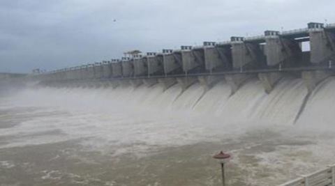 Karnataka to release 2000 cusecs of Cauvery water to Tamil Nadu till January 4 Karnataka to release 2000 cusecs of Cauvery water to Tamil Nadu till January 4