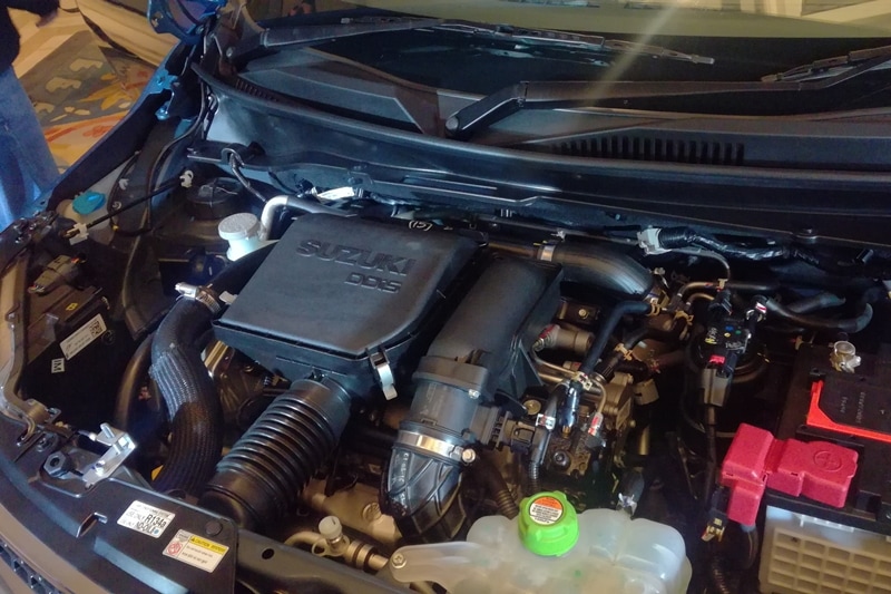 Powering the Maruti Suzuki Ignis will be two engine options, a 1.2 litre K-Series petrol engine and a 1.3 litre DDiS diesel engine which will be mated to a 5-speed manual transmission and an AMT (Automated Manual Transmission) gearbox. Unlike the speculations where the petrol engine powered variants would get a CVT (Continously Variable Transmission) to keep costs in check as well as provide the option of an automatic transmission in the diesel versions. For the Baleno, the ARAI certified fuel efficiency is 27.39 kmpl from the diesel engine and 21.4 kmpl for the petrol engine. These figures will be marginally better in the Ignis as it is lighter than the Baleno.