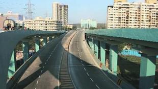 Infrastructure, Mumbai, South Mumbai, coal mines, Railways, train passenger