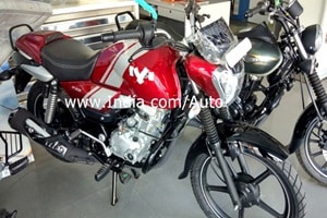 Bajaj V12 spied, launch in December 2016
