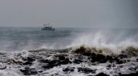 cyclone vardah, cyclone vardah chennai, chennai cyclone, chennai cyclone vardah impact, cyclone vardah chennai impact, cyclone vardah tcs, wipro infosys, infosys tcs wipro cyclone vardah