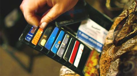 In light of the Centre’s decision to demonetise high-value bank notes on November 8, banks have been making all-out efforts to facilitate genuine transactions, including deposit of old notes at bank counters. (Reuters)