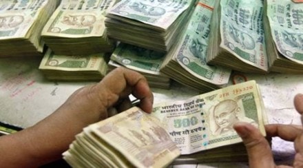 Demonetisation: After large-scale wrongdoing emerges, government cracks down against banks Demonetisation: After large-scale wrongdoing emerges, government cracks down against banks