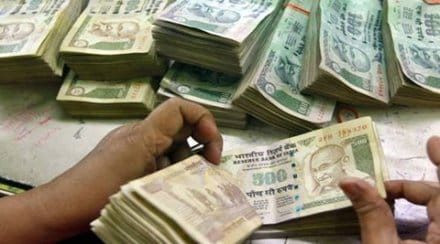 Demonetisation: After large-scale wrongdoing emerges, government cracks down against banks