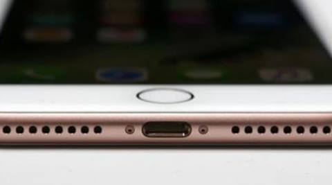 Apple, iPhone 8, OLED, Samsung, LG, iPhone 7 , wireless charging, invisible home button, all-glass housing