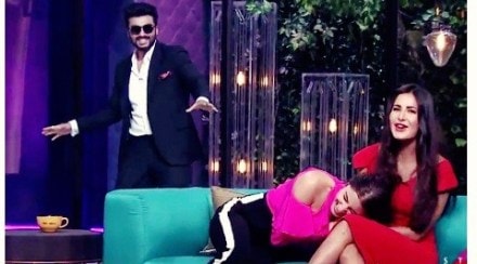 anushka sharma, katrina kaif, koffee with karan anushka sharma katrina kaif, kofee with karan katrina kaif, kofee with karan anushka sharma, Koffee with karan, karan johar, arjun kapoor, arjun kapoor koffee with karan, aamir khan koffee with karan, ranbir kapoor, ranveer singh, arjun dhawan, jab tak hai jaan, anushka sharma katrina kaif, kwk, kwk5, kofee with karan 5, koffee with karan season 5, bollywood, bollywood news, movies, movies new, entertainment, entertainment news