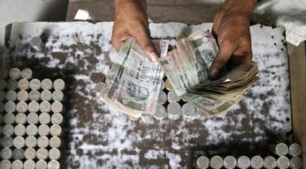 Staging a strong recovery, the rupee on Friday had gained 7 paise to end at 67.76 against the American currency, a day after succumbing to pressure created by US Federal Reserve's rate hike. (Reuters)