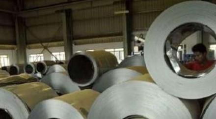 Steel major SAIL is on track to complete its R4,000-crore capex programme for the year. (Reuters)