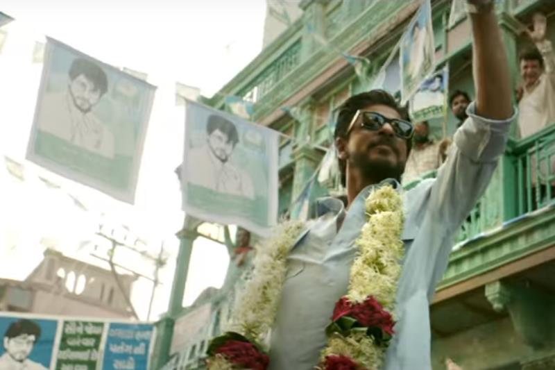 Shahrukh khan, raees, shahrukh khan raees, raees trailer, raees songs, raees release date, raees kaabil, shahrukh khan hrithik roshan, mahira khan, mahira raees, rahul dholakia, abdul latif, nawazuddin sidiqui, sunny leone, laila o laila, sunny leone shahrukh khan, raees news, raees updates, raees kabil clash, movies, movies news, movies updates, bollywood, bollywood new, bollywood updates, entertainment, entertainment news, entertainment updates