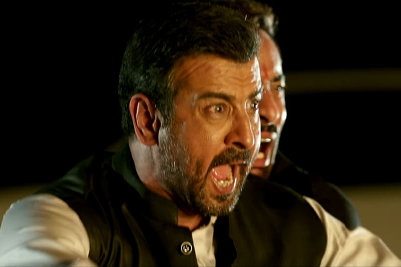 Hrithik roshan, kaabil, kaabil movie review, kaabil songs, shahrukh khan, raees, yami gautam, sanjay gupta, hrithik roshan movies, hrithik roshan songs