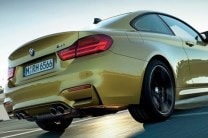  The adaptive M suspension adjusts the dampening to offer better handling in the BMW M4 