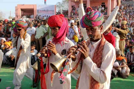 This festival also showcases dance forms and music from the region