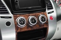  The automatic climate control with manual operational vents for the second and third row cool the cabin quickly in the Mitsubishi Pajero Sport. 