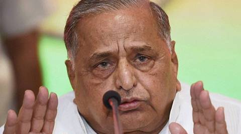 Mulayam Singh isolated at the top; kin and colleagues join exodus to Akhilesh Yadav camp